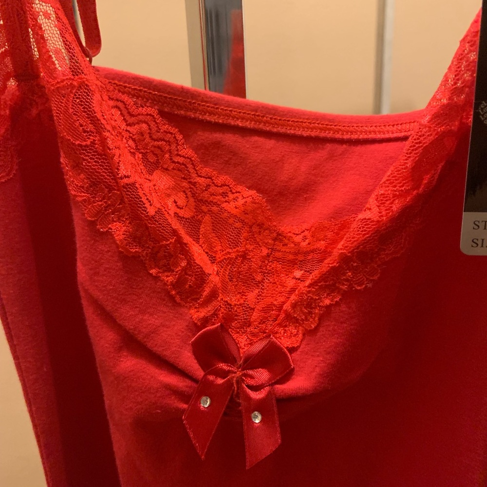 Tanktop - Picture 2 of 2